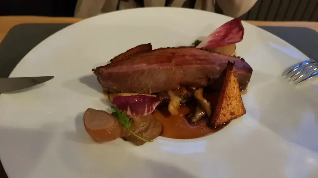 Arie Rozichner_Au Coin Des Halles_Langeais_review