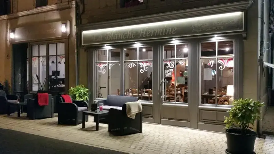 Crêperie Restaurant LA BLANCHE HERMINE Langeais restaurant in Langeais