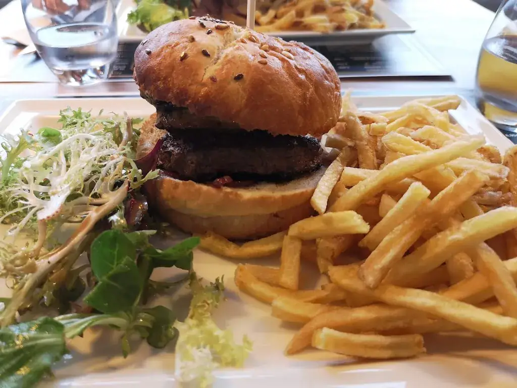 Evans Yeung_Restaurant Bar La FAK_Cébazat_review