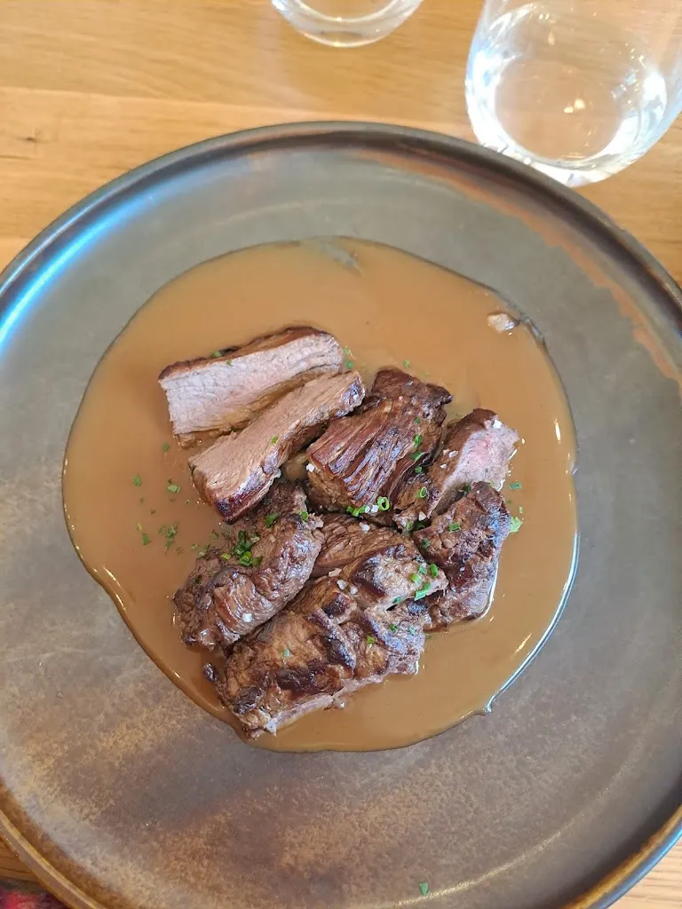 Barbara Prosvirkina_Le bistro de la grande maison_Mée-sur-Seine_reseña