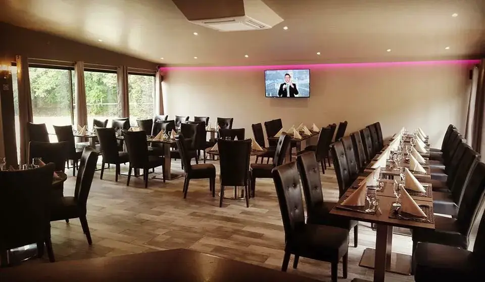 Weyland_Le Palace du Lys_Dammarie-les-Lys_review