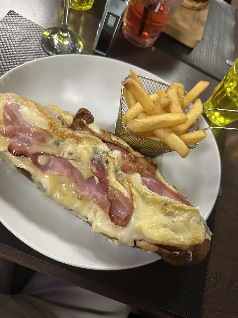 Killian DE MIRANDA_La Ruche Dun sur Auron_Dun-sur-Auron_review