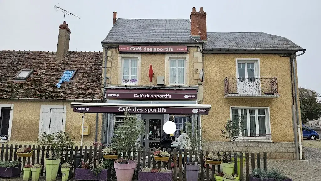 Moi_Le Café des Sportifs_Dun-sur-Auron_Bewertung