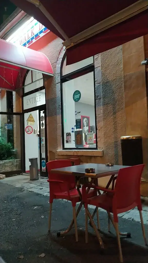 Jean-L Fargier_The Walk Diner_Dun-sur-Auron_review