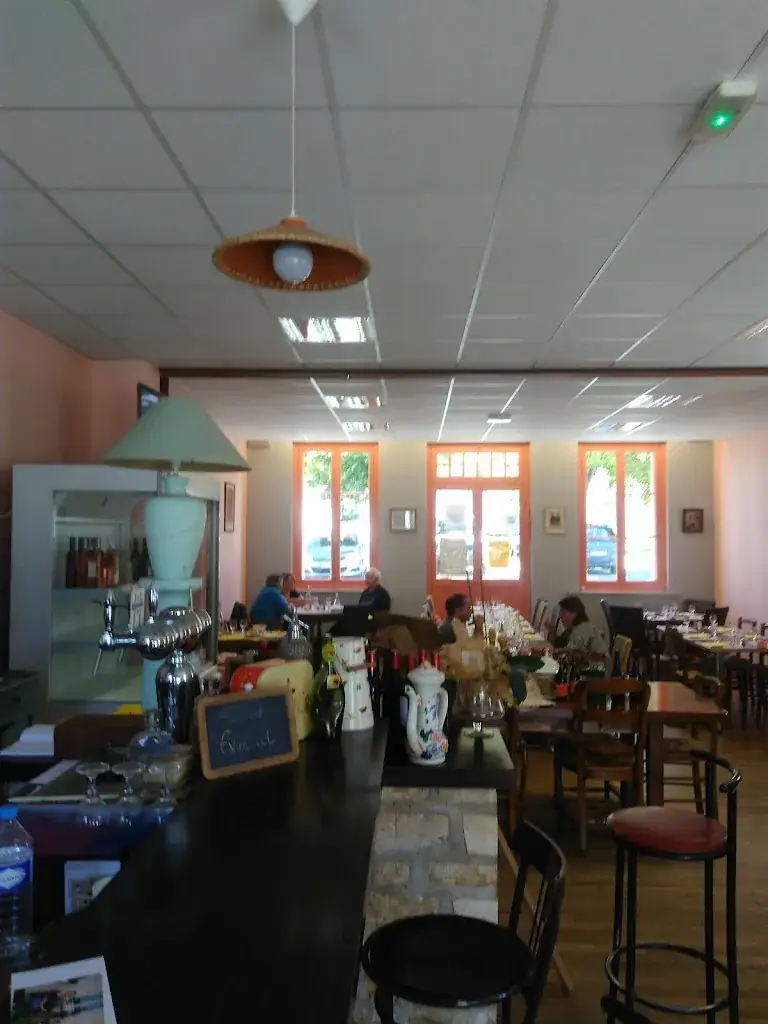 Bar - Restaurant La Belle Epoque_Écueillé_slider_image_2