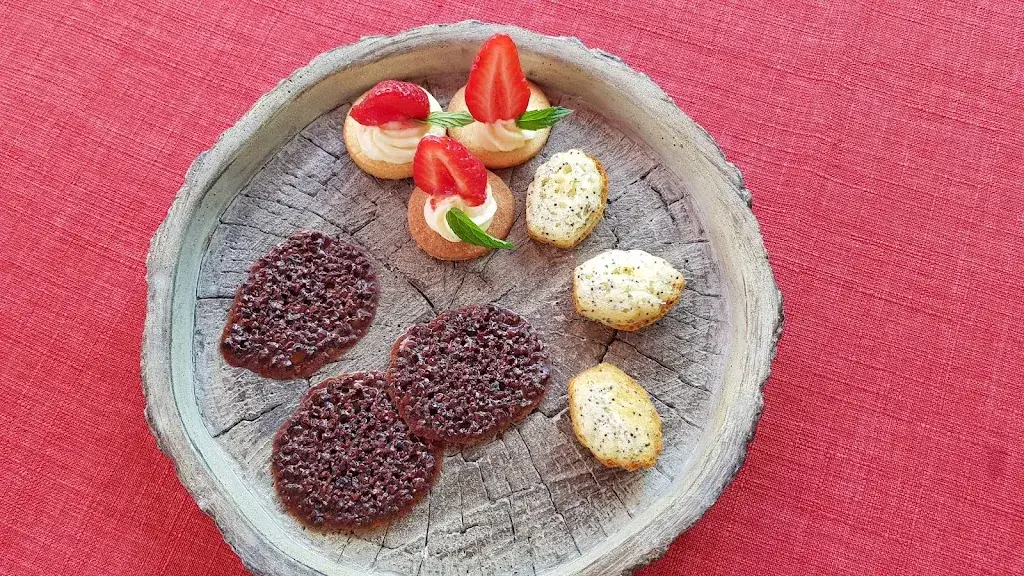 Auberge Saint-Fiacre_Veuil_slider_image_2