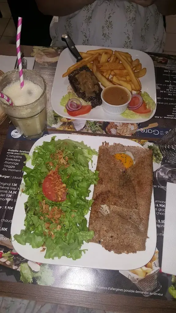 Gaiden “GaidenEternelle” Eternelle_Café de La Gare_Foëcy_review