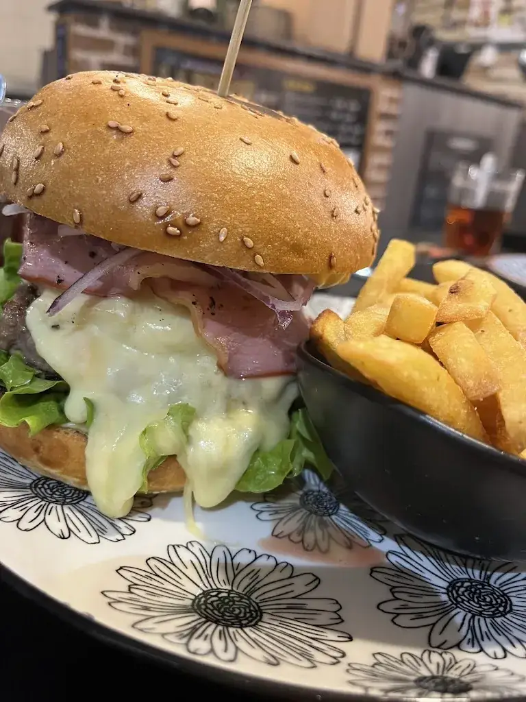 Julien Dottin_LA FORGE_Vignoux-sur-Barangeon_reseña