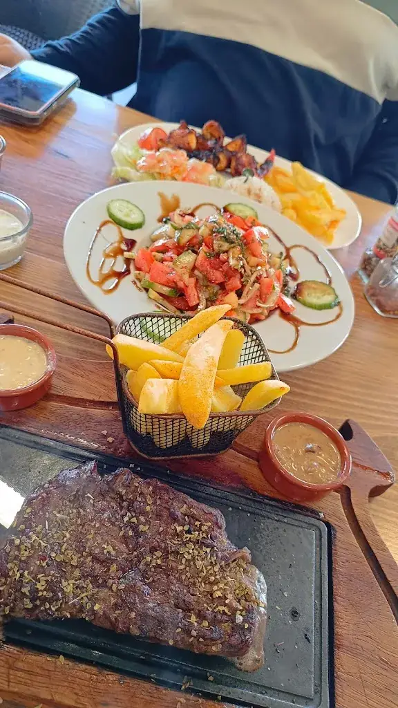 Baraat TABIKH_Loukum steak house_Cébazat_review