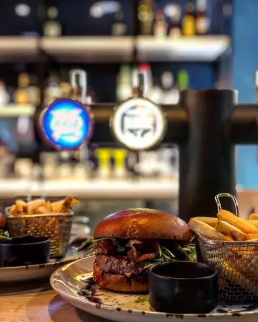 L'Origine_Dreux_slider_image_3