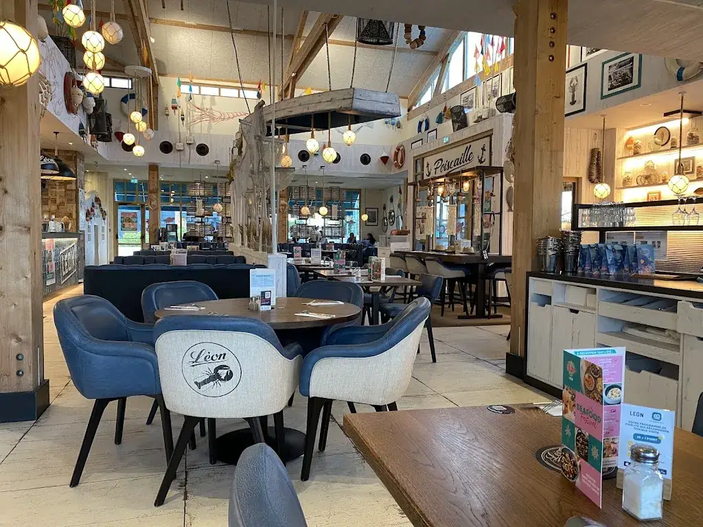 Léon Fish Brasserie - Dreux_Dreux_slider_image_3