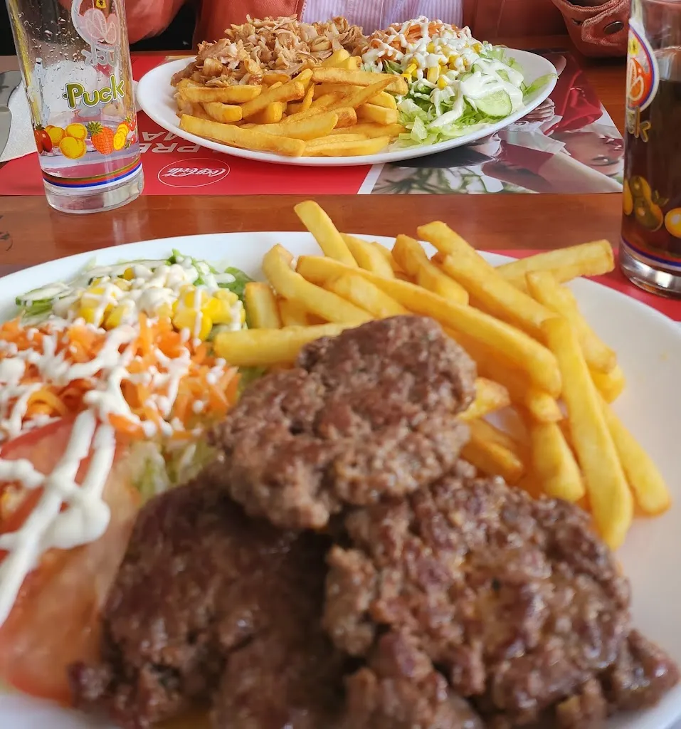 Laurand DeCOMBLE_Kahina_Fay-aux-Loges_review