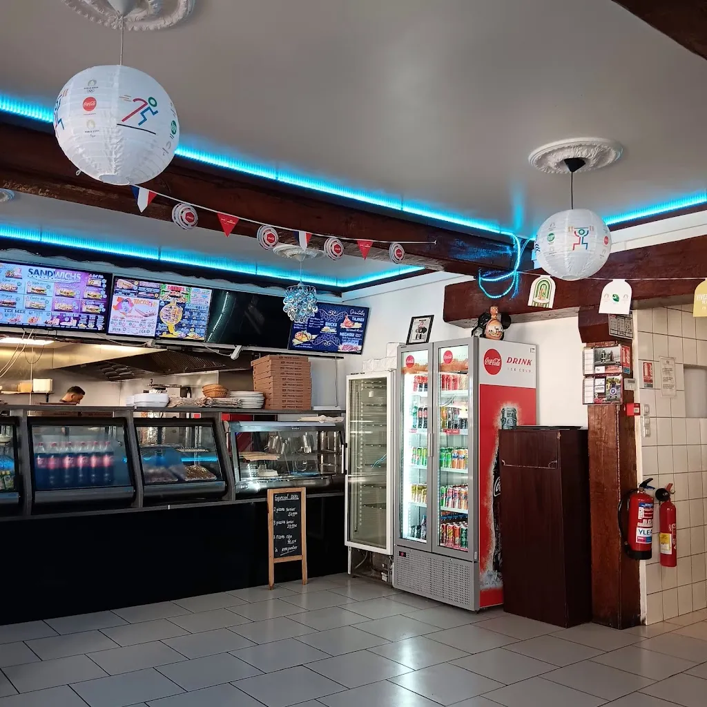 Kahina Restaurant in Fay-aux-Loges