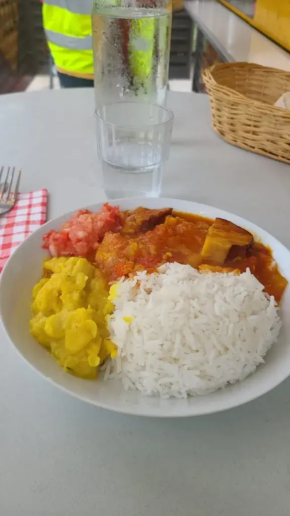 Truck Food Restaurant in Fay-aux-Loges