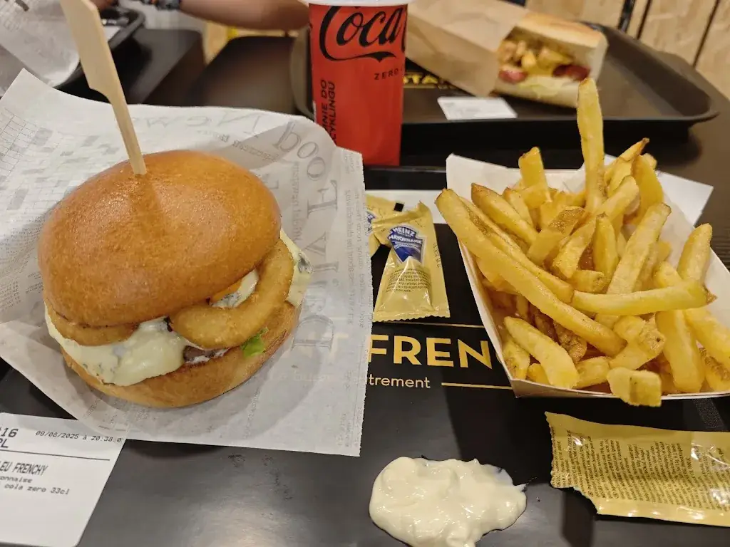 nawak dapingu_L’Instant Frenchy Corbeil-Essonnes_Corbeil-Essonnes_review