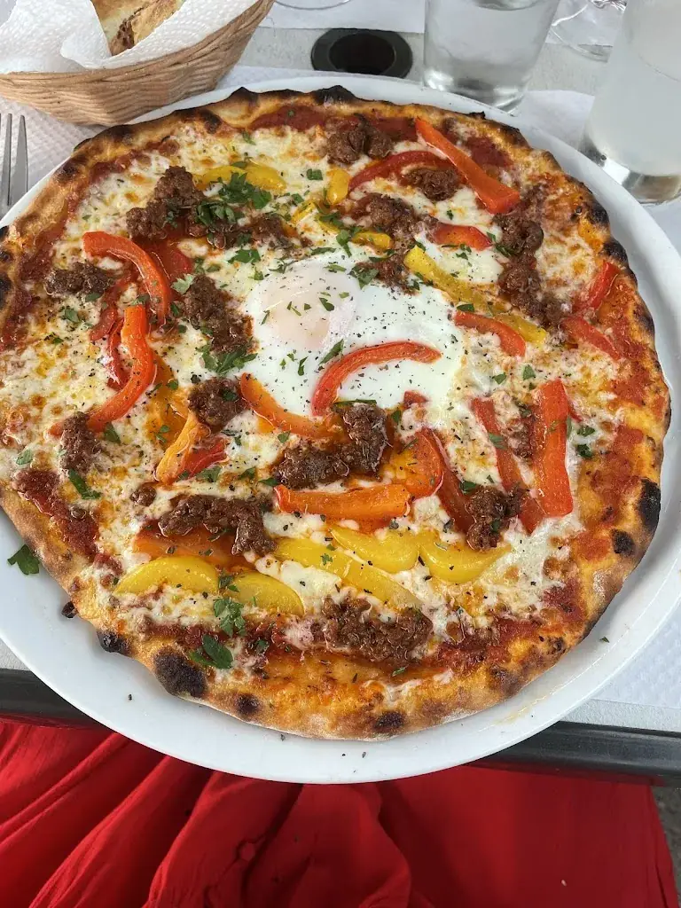 Divers Divers_DELLA CASA UGO_Hanches_review