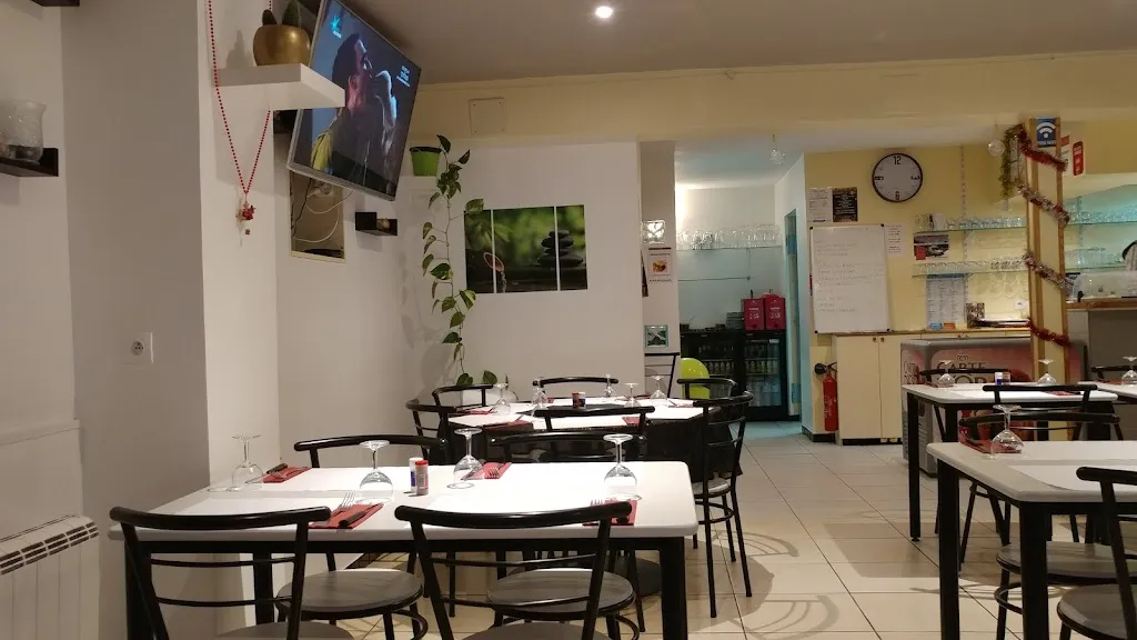 L' Esplanade_Fontenay-sur-Loing_slider_image_1