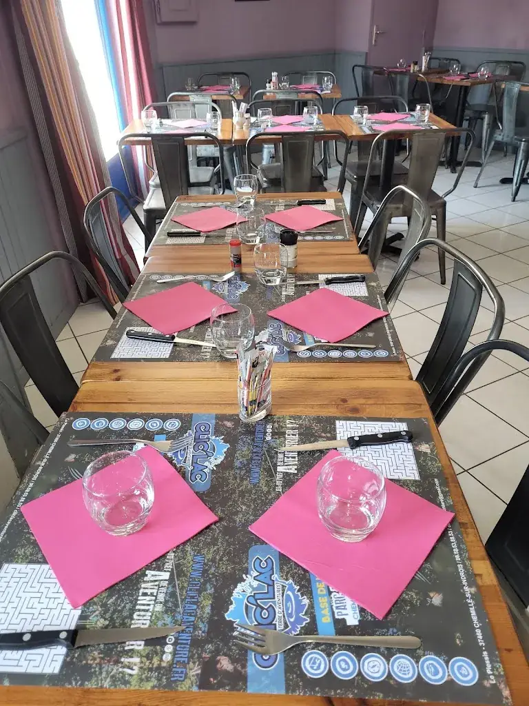 Le V & P restaurant in Genillé