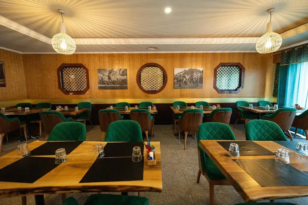 Alaturka Restaurant_Dordives_slider_image_1