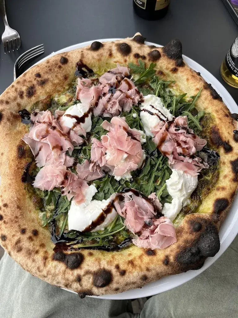 Douglas ROY_Fratelli Pizzarium_Dordives_recensione