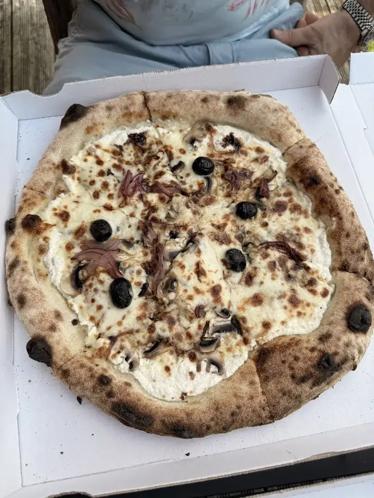 Fratelli Pizzarium_Dordives_slider_image_3