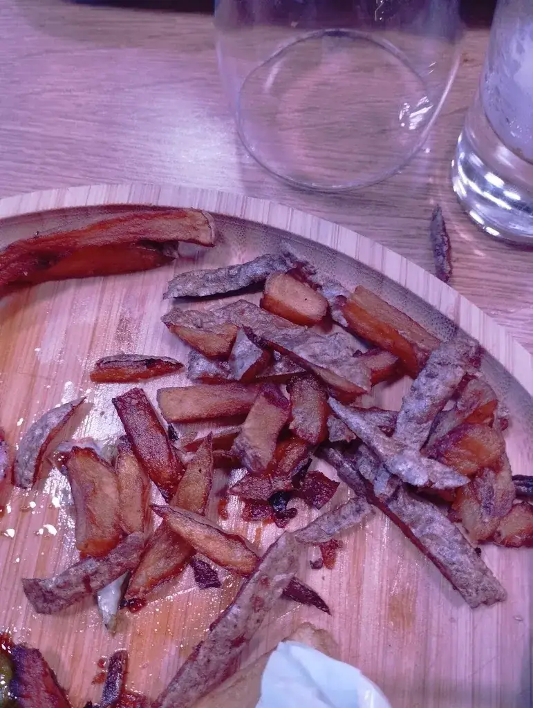 Gloria Peccoux_Le Vingt-Trois_Montargis_review