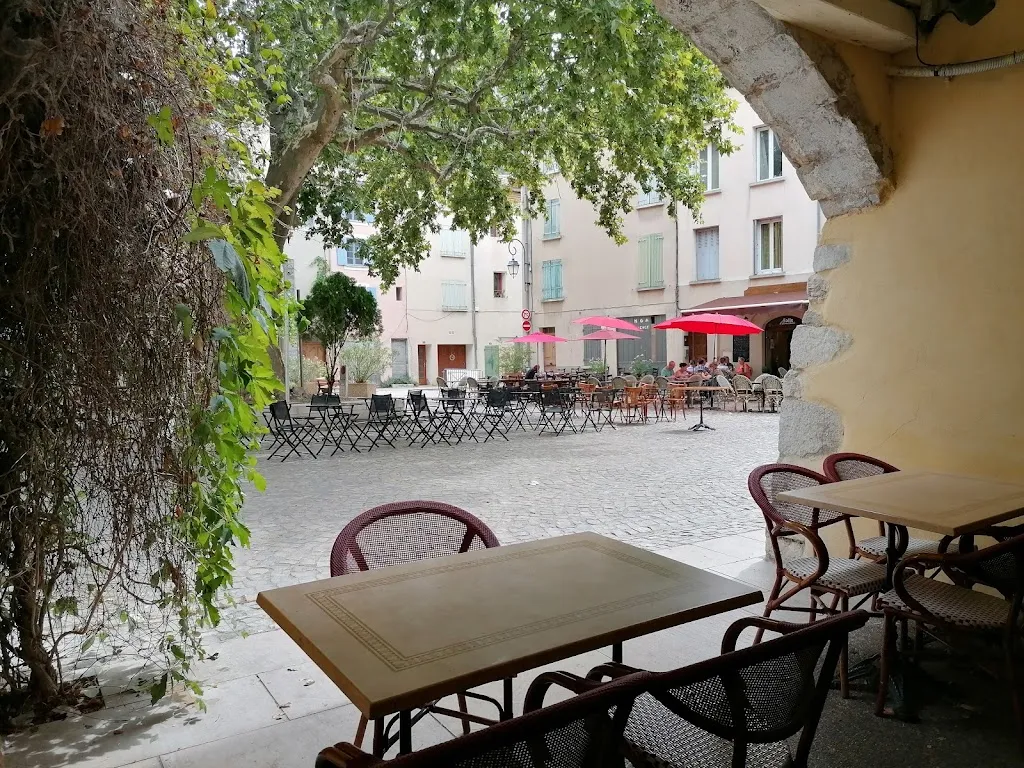Brasserie de l'Etoile restaurant in Buis-les-Baronnies
