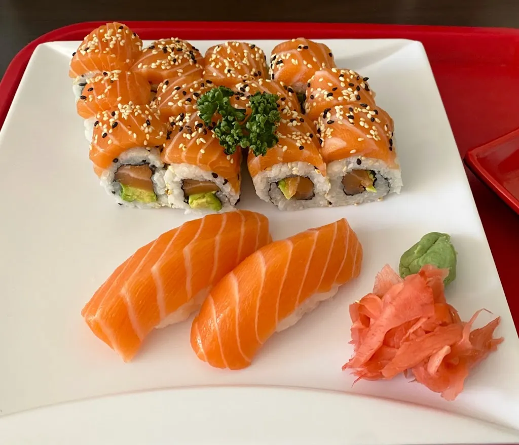 SUSHIS THAI_Gallardon_slider_image_3