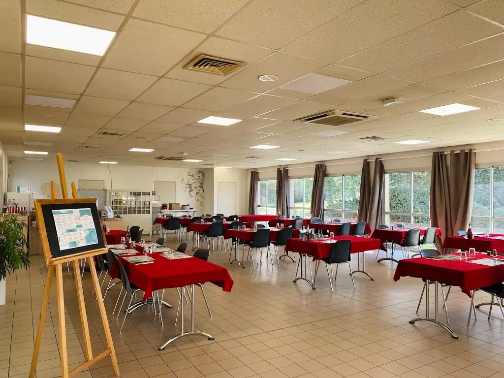 LE REST'O DE LA TOUR_Gallardon_slider_image_1