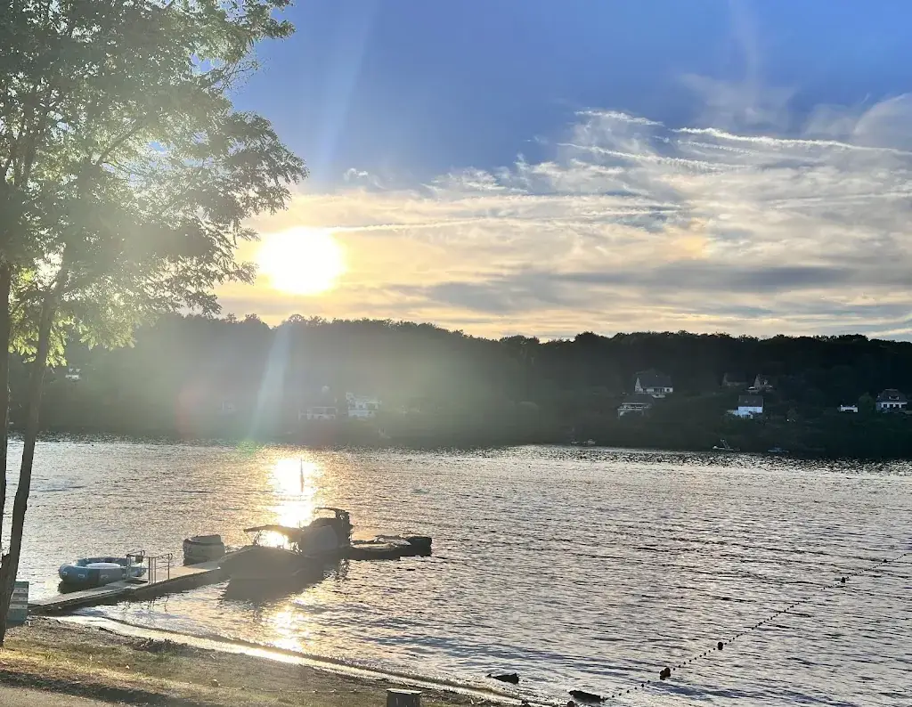 Riva Fougères Beach - Lac d'Eguzon_Saint-Plantaire_slider_image_3