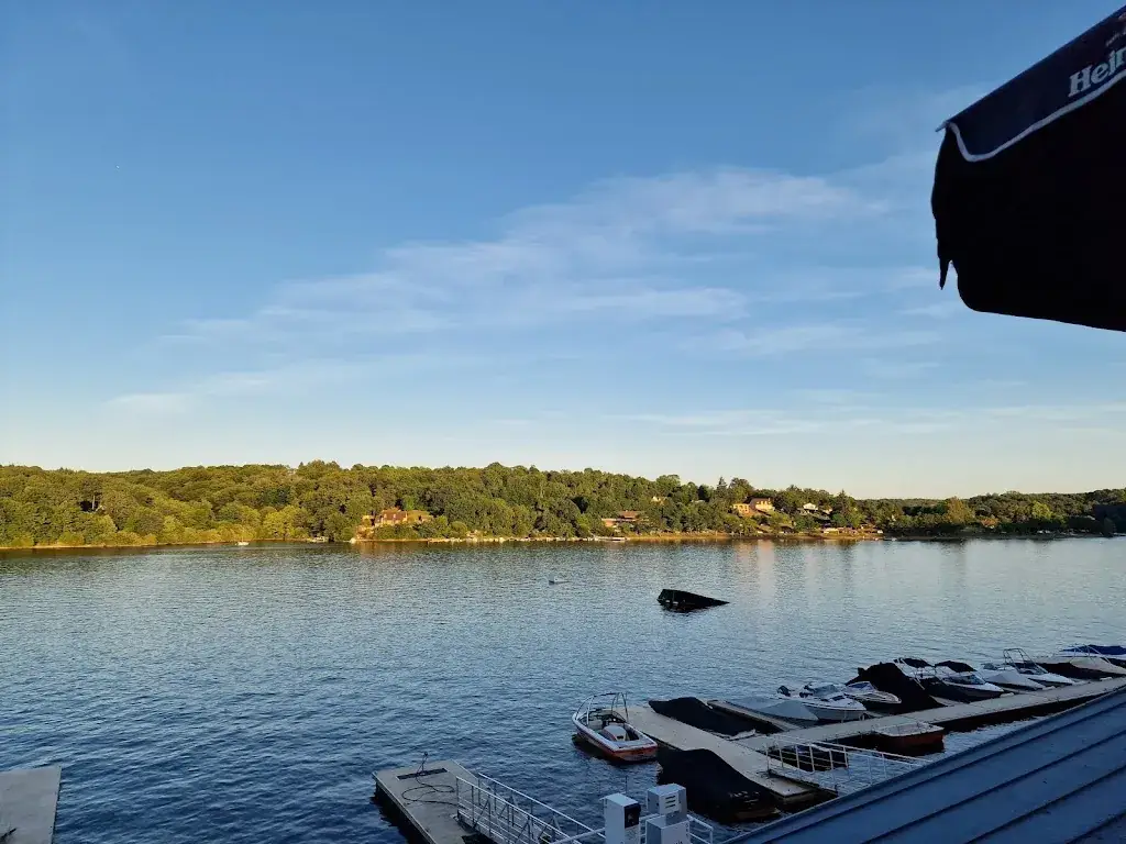 La Terrasse du Lac_Éguzon-Chantôme_slider_image_3