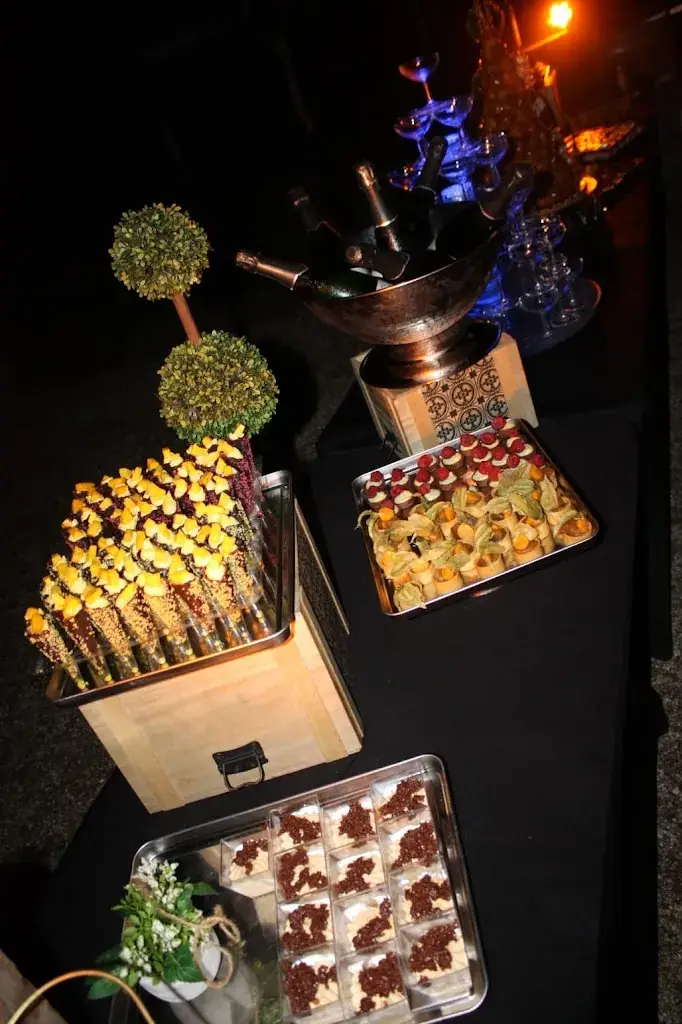 Manuelle Patoureau_3 Marchands TRAITEUR et BOUTIQUE Traiteur - Epicerie Fine_Herbault_review