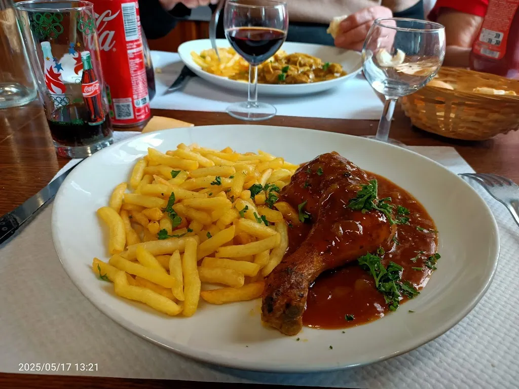 Ertan KİLİC_AUBERGE DE LA GARE_Jouy_review