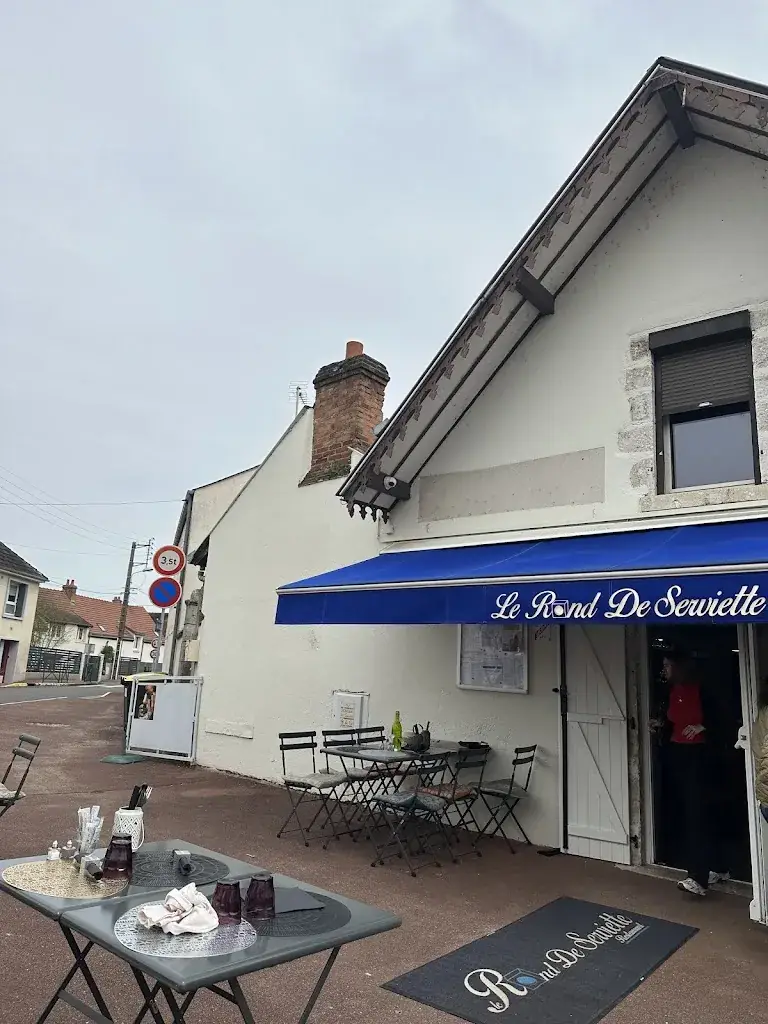 Emanuel B_le Rond de Serviette_Chapelle-Saint-Mesmin_review