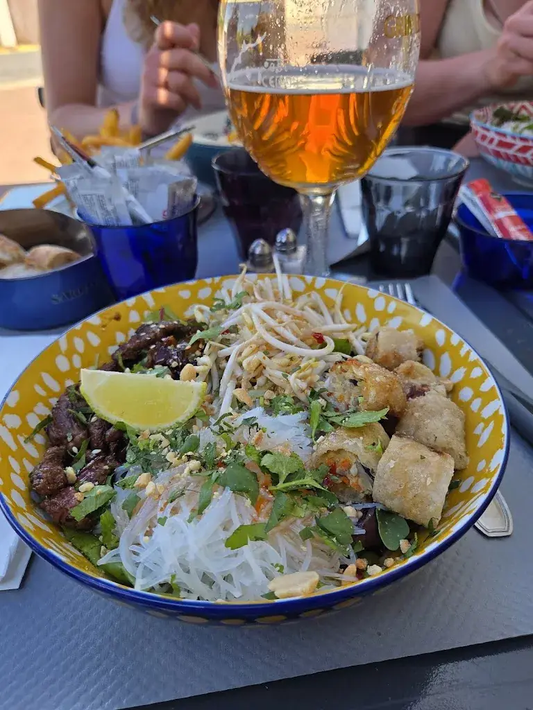 Giulio Baroli_le Rond de Serviette_Chapelle-Saint-Mesmin_review