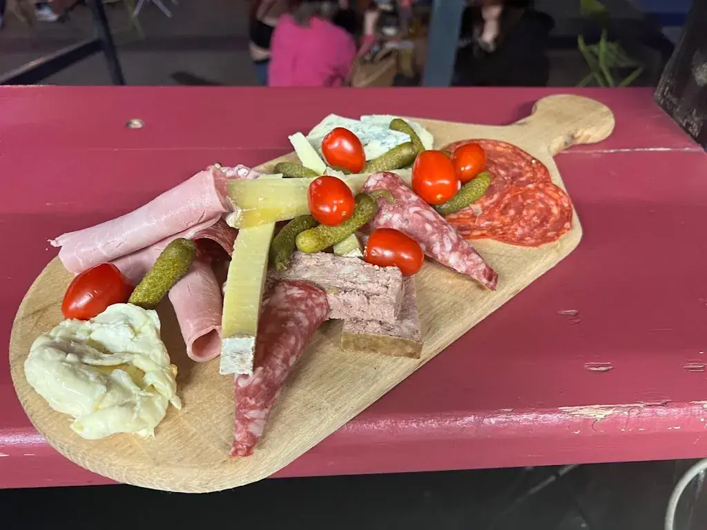 Guinguette du Bord de Vienne_L'Île-Bouchard_slider_image_2