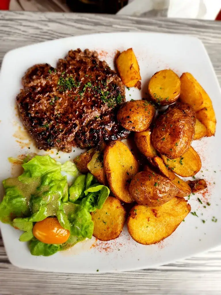 F._Au Rendez Vous des Pêcheurs_Ferté-Imbault_review