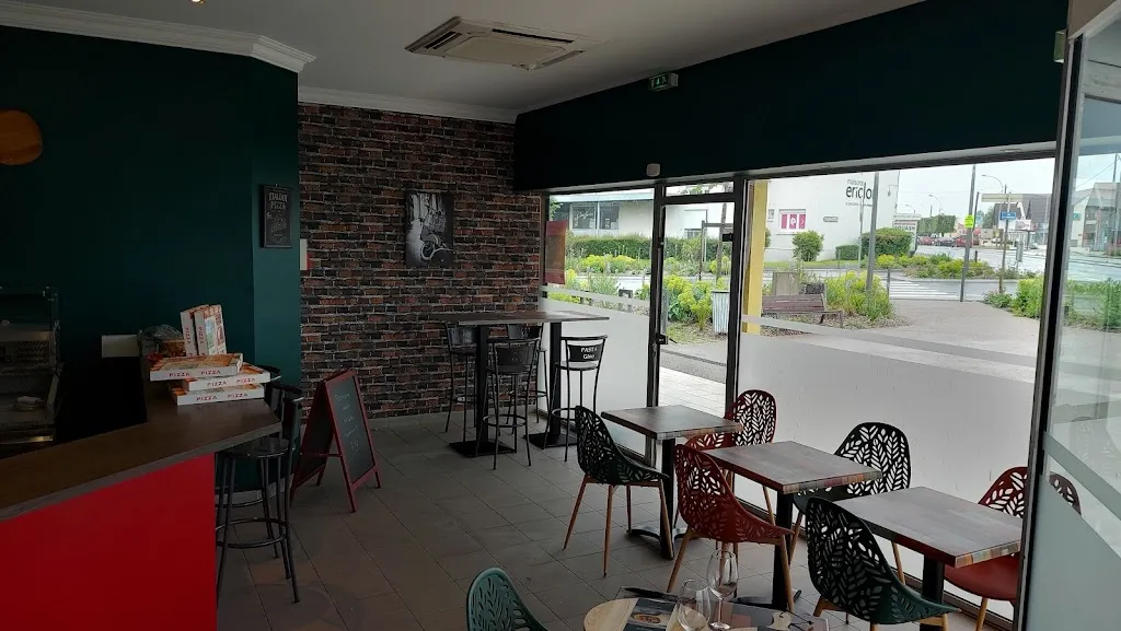 CasaNostra restaurant in Chaussée-Saint-Victor