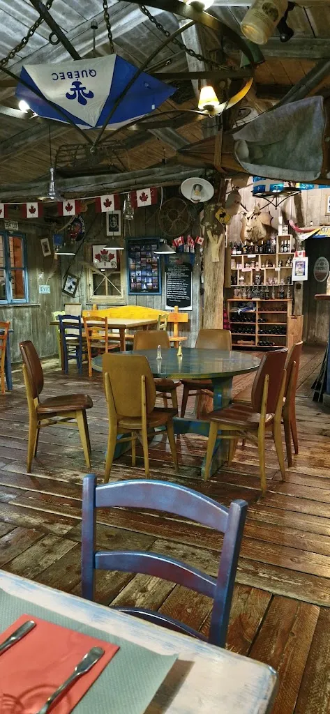 tiyo41_Lacabane du Trappeur SARL Lenawen_Chaussée-Saint-Victor_review