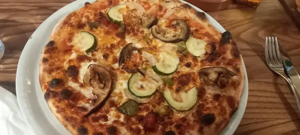 MUZAFFAR Ali_Restaurant Dolce Vita_Issoudun_review