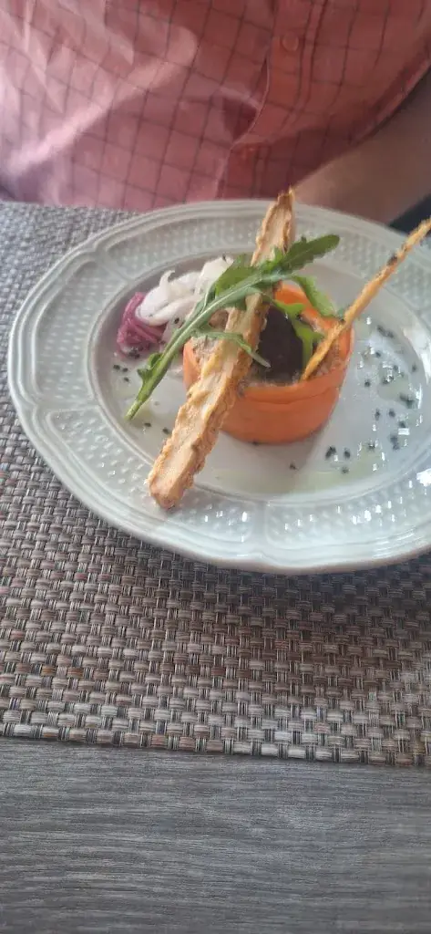 hilary allington_Le Petit Bouchon_Gien_recensione