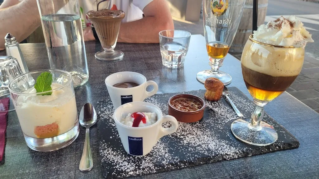 L'Antre Amis_Gien_slider_image_3