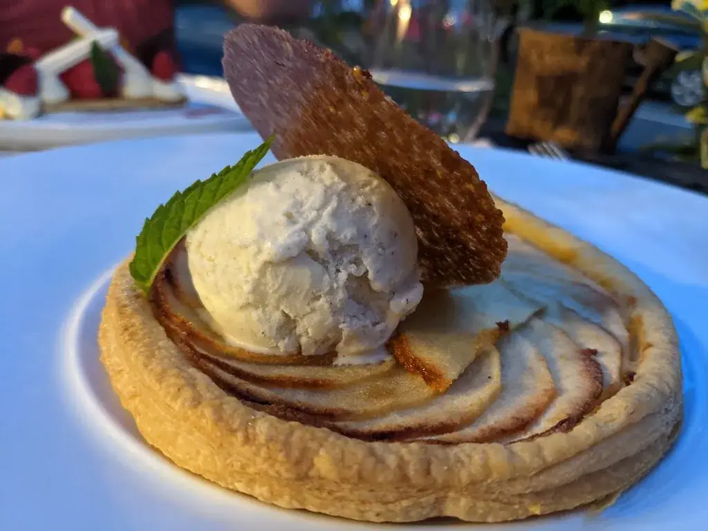 Alexander Martin_LA BELLE ÉPOQUE_Gien_review