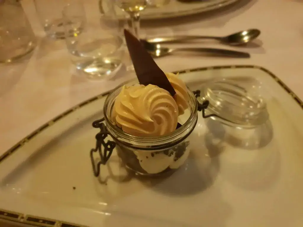 Cemal_LA BELLE ÉPOQUE_Gien_review