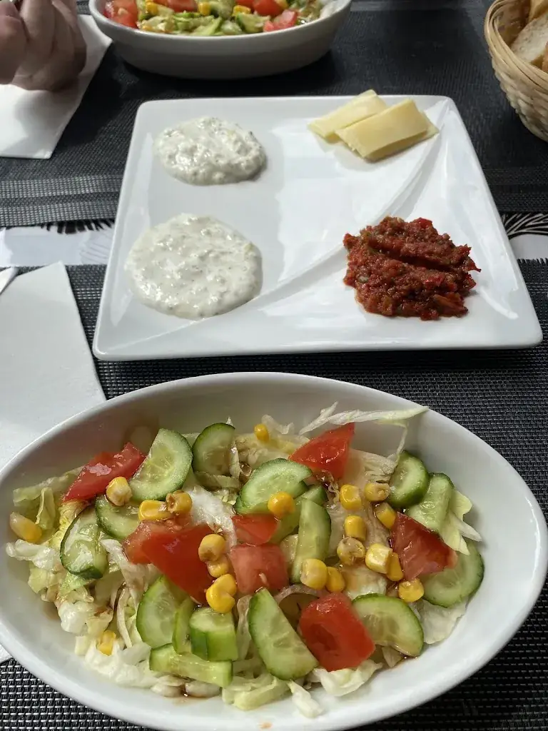 Myriam Krysa_chez miko_Gien_review