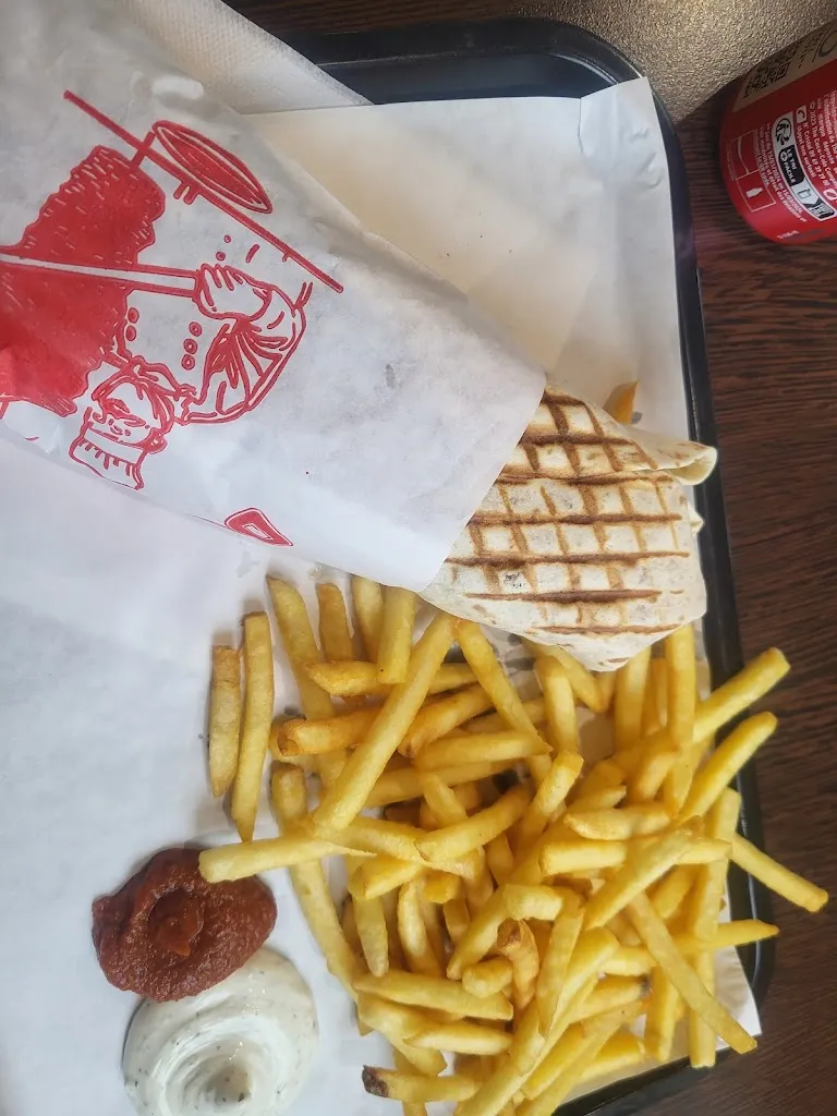 Ibrahim Hosgoren_King Tacos Kebab_Chapelle-Saint-Ursin_recensione