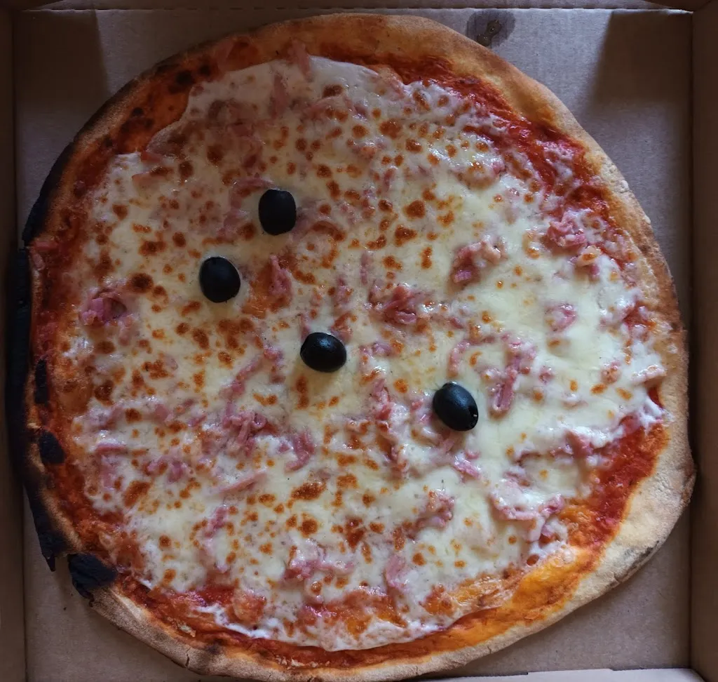 Pizza Al Forno_Chapelle-Saint-Ursin_slider_image_2