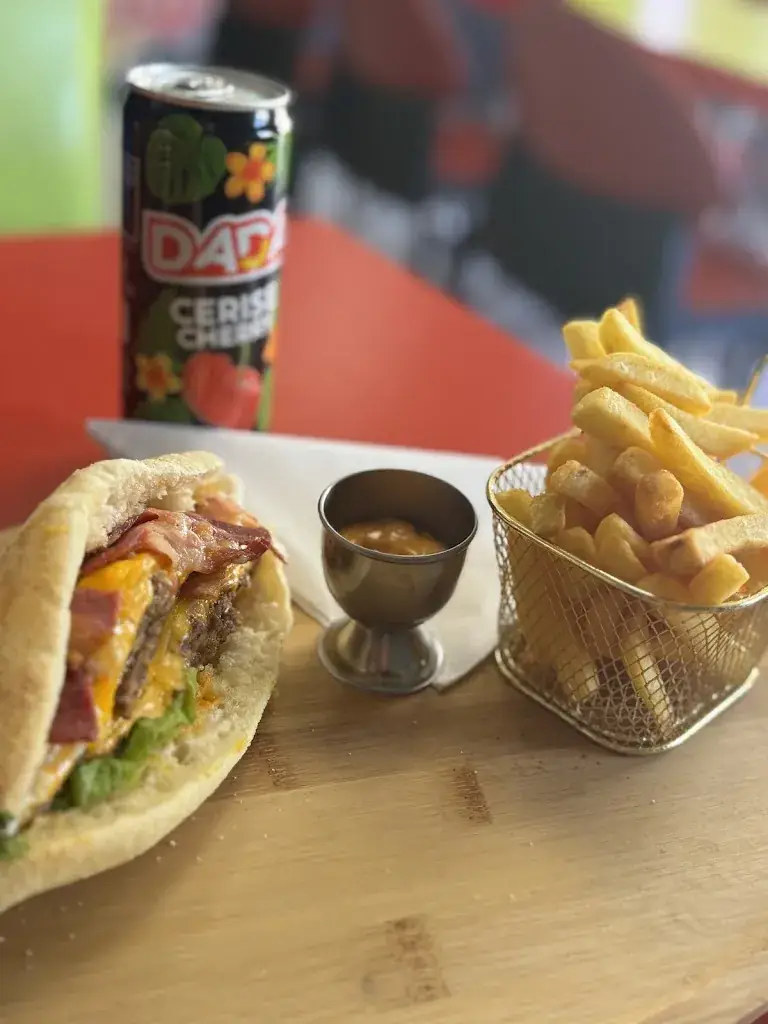 AIMEN AZOUZI_Restaurant food sabor_Ladon_review