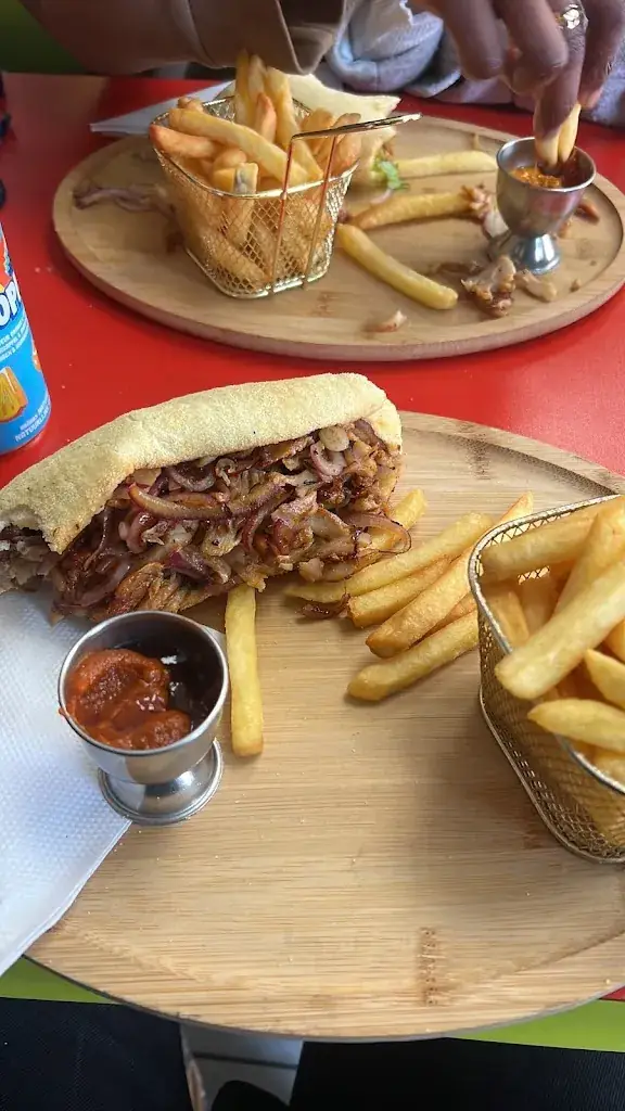 Hala Berrah_Restaurant food sabor_Ladon_review