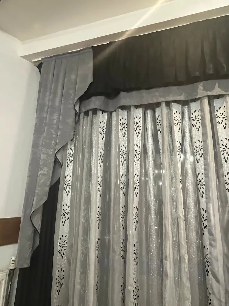 Anne DEBRAY_Le Chatelet_Saint-Amour_review